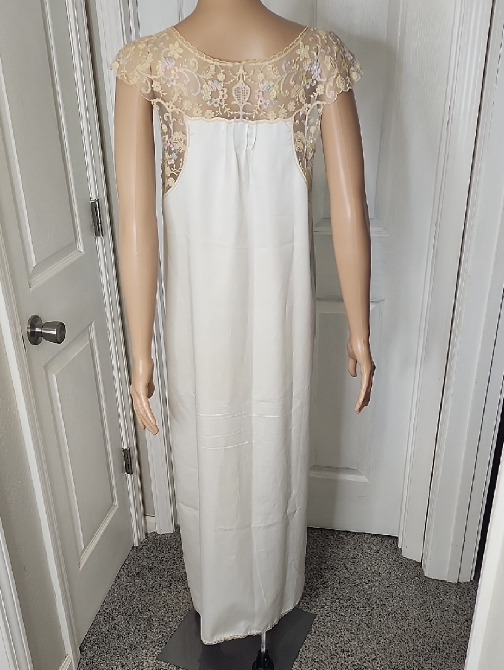 Christian Dior Lenceria Vintage White  Nightgown/Robe Set With Lace - Picture 11 of 16